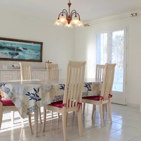 Maison 4 Pieces 6 Couchages Pierre D'oleron Spo000-046